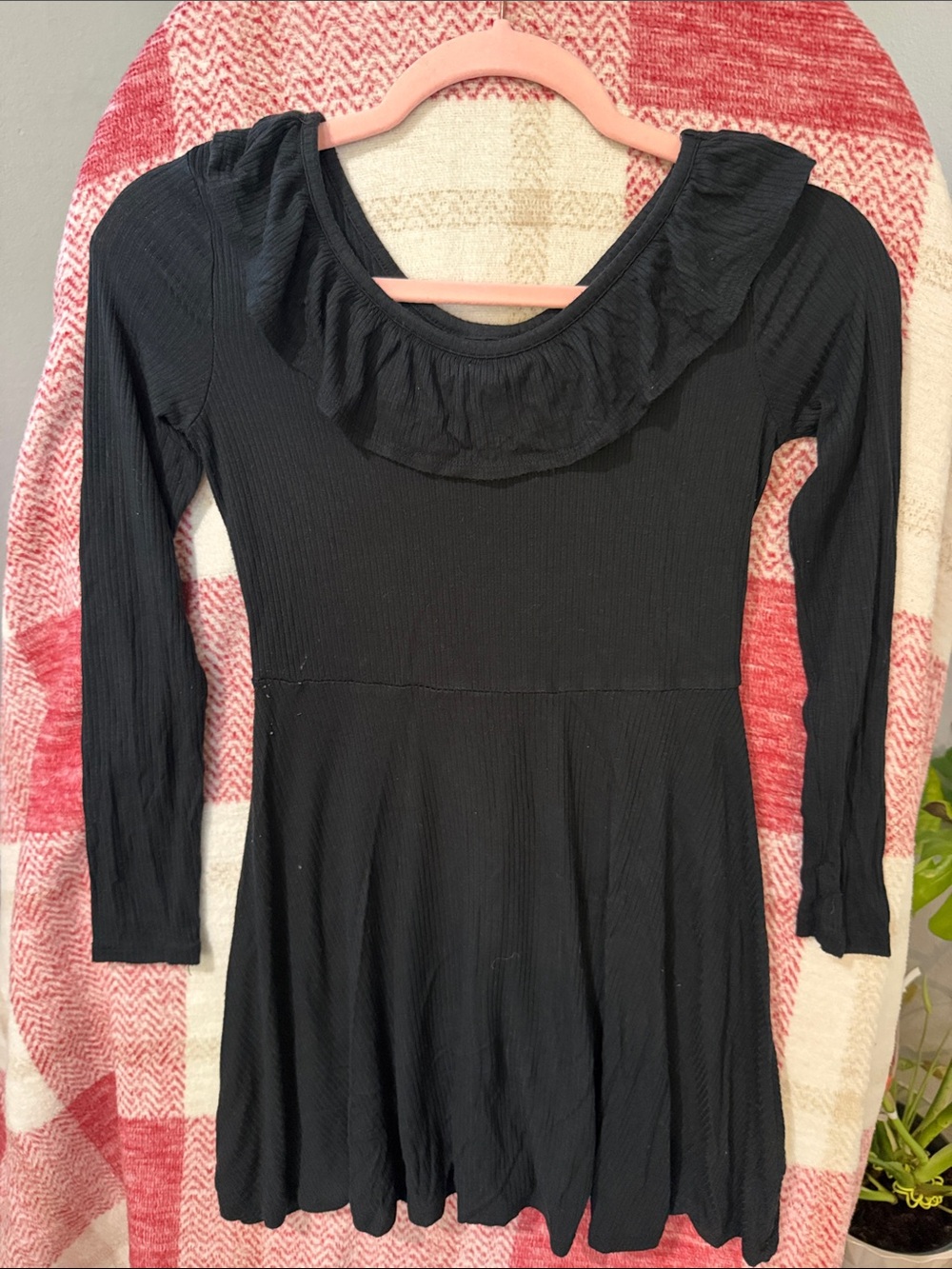 Girls' Black Ruffle Neck Long-Sleeve Casual Dress Size 7/8